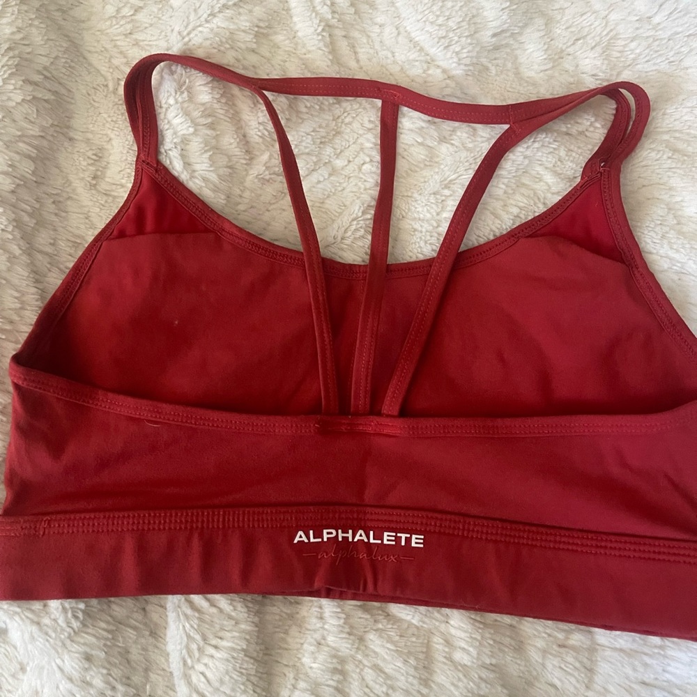 Alphalete sports bra